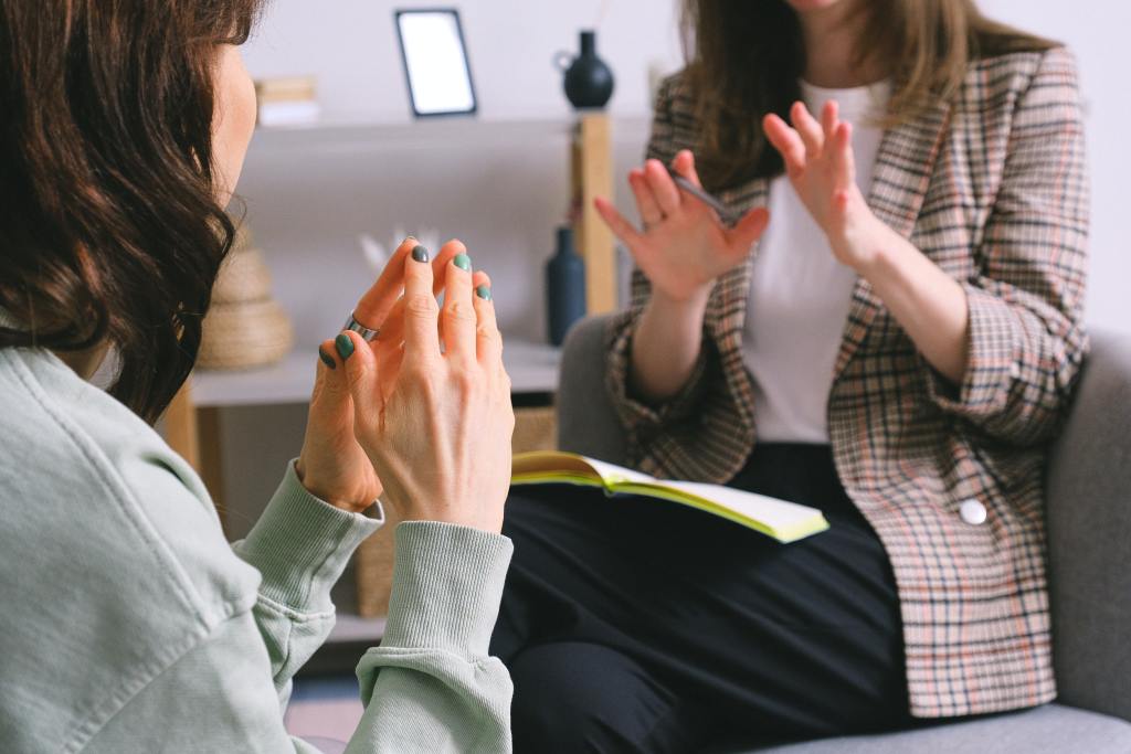 Mastering emotional conversations: connect through dialogue